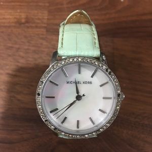 Michael Kors pearl face watch